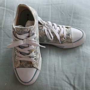 Air Walk tennis canvas upper balance girl size 5.5 (4)